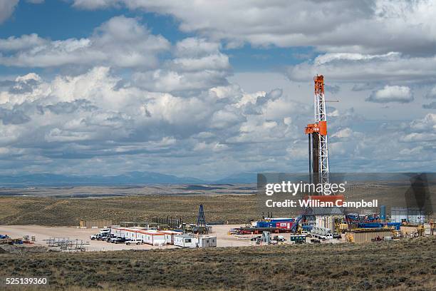 Patterson Rig 259 150 Hydraulic Drilling Rigs Stock Photos, High-Res Pictures, and Images ...