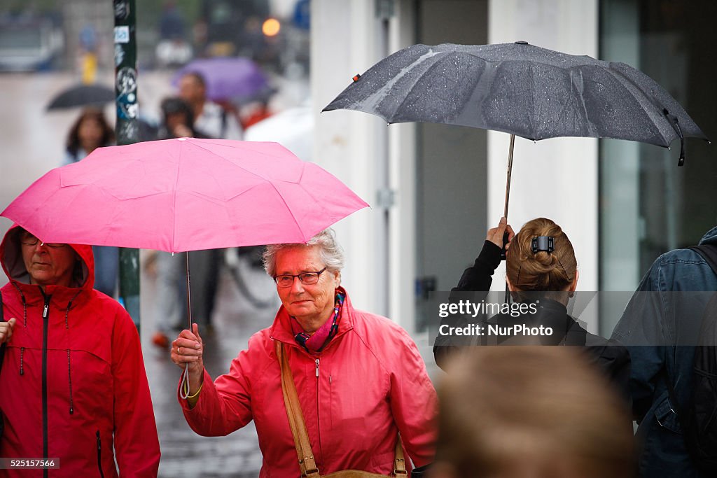 Rain forecast for whole of Netherlands