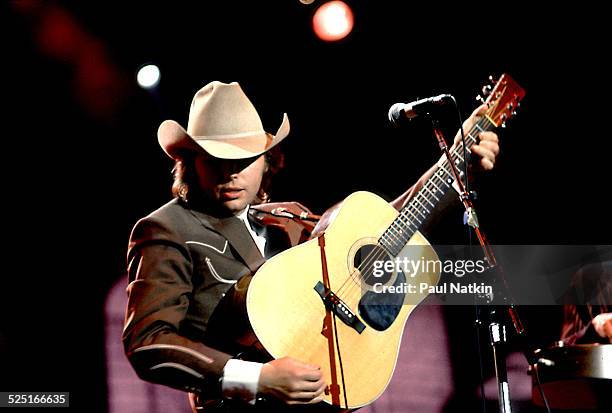 Country musician Dwight Yoakam performs in the Chicago Theater, Chicago, Illinois, August 5, 1988.