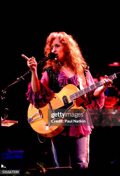 Musician Bonnie Raitt performs onstage at the Verizon Center, Indianapolis, Indiana, August 1, 1991.