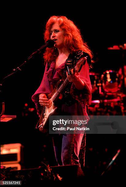 Musician Bonnie Raitt performs onstage at the Verizon Center, Indianapolis, Indiana, August 1, 1991.