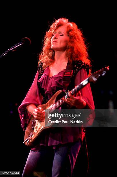 Musician Bonnie Raitt performs onstage at the Verizon Center, Indianapolis, Indiana, August 1, 1991.