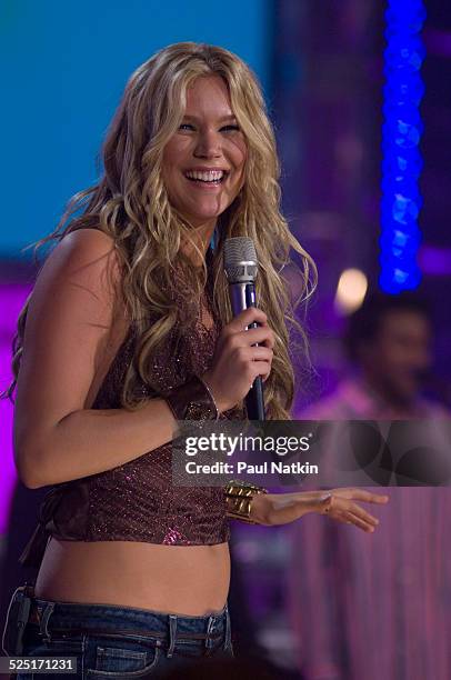 Musician Joss Stone as she performs during a Soundstage concert for WTTW television, Chicago, Illinois, August 24, 2005.