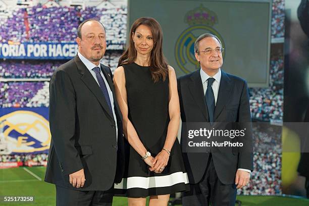 Spanish Rafael Benitez and his wife, Montserrat Seara, during his presentation as new coach of the team, in Madrid, Spain, 03 June 2015. Photo: Oscar...