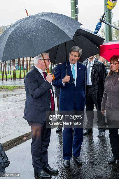 Secretary of state John F. Kerry visits the Berliner Wall memorial with German foreign minister Steinmeier on October 22nd, 2014 in Berlin, Germany....