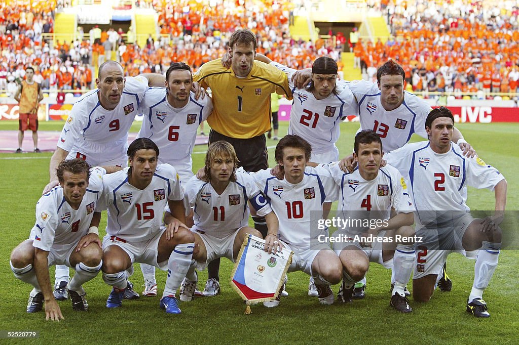 Fussball: EM 2004 in Portugal, NED-CZE