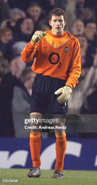 Fussball: Champions League 03/04, London; Arsenal London - Celta de Vigo2:0; Torwart Jens LEHMANN / Arsenal 10.03.04.