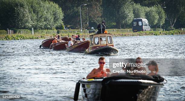 On July 11, 2015 - A recent heatwave has ended and temperatures have dropped by almost ten degrees. The cooling down has not stopped people from...