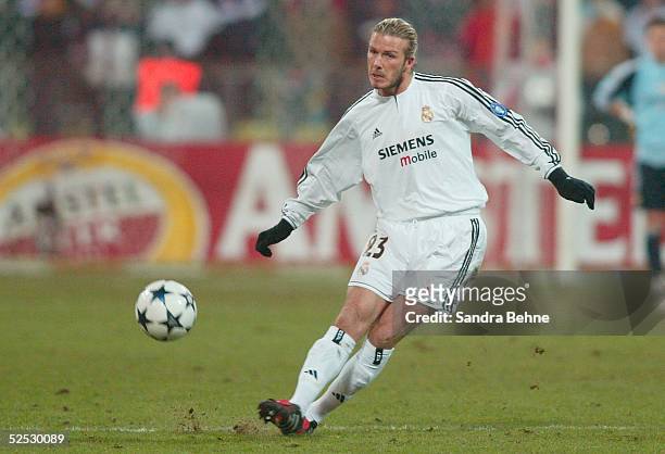 Fussball: Champions League 03/04, Muenchen; FC Bayern Muenchen - Real Madrid; David BECKHAM / Madrid 24.02.04.