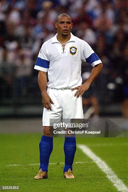 Fussball: Laenderspiel 2004, St. Denis; Frankreich 0; RONALDO / FRA 20.05.04.