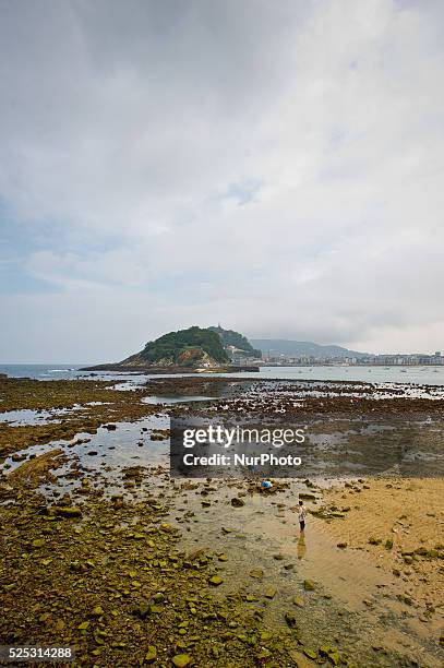 View from the Ondarreta beach in spring tides caused by the supermoon in San Sebastian, Spain on September 29, 2015 .