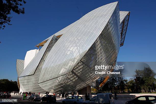 Picture shows the Louis Vuitton Foundation building in the Bois de Boulogne in Paris, France, on 27 October 2014. The new building, designed by...