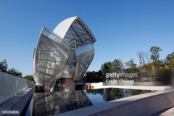 Picture shows the Louis Vuitton Foundation building in the Bois de Boulogne in Paris, France, on 27 October 2014. The new building, designed by...