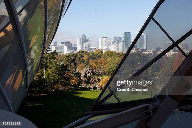 Picture shows the business district of "La D��fense" since the Louis Vuitton Foundation building in the Bois de Boulogne in Paris, France, on 27...