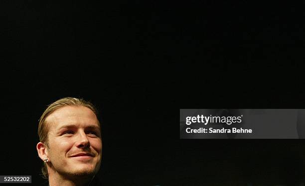 Fussball: David Beckham bei adidas, Herzogenaurach; DAVID BECKHAM / Real Madrid 03.03.04.