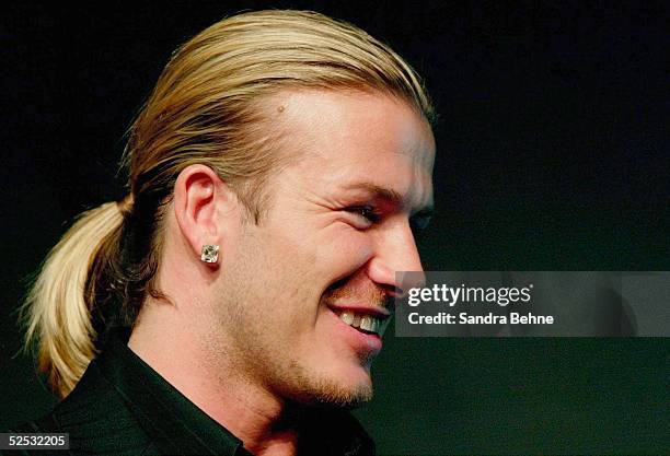 Fussball: David Beckham bei adidas, Herzogenaurach; DAVID BECKHAM / Real Madrid 03.03.04.