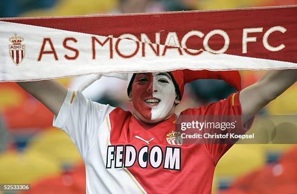 Fussball: Champions League 03/04 Finale, Gelsenkirchen; FC Porto - AS Monaco 3:0; Fans / Monaco 26.05.04.