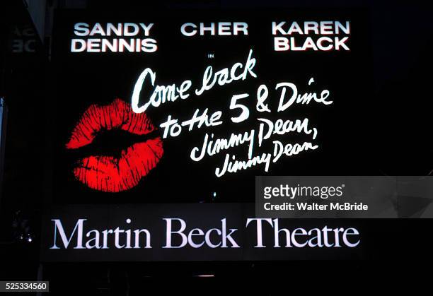 Opening Night Feb 18, 1982. DIRECTED BY ROBERT ALTMAN.MARTIN BECK THEATRE.NEW YORK CITY.�� Walter McBride/WM Photography