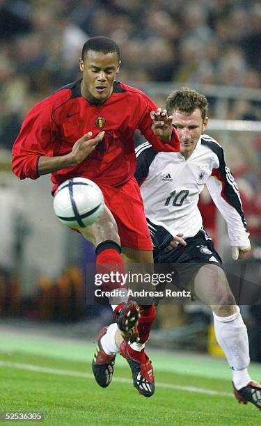 Fussball: Laenderspiel 2004, Koeln; Deutschland 0; Vincent KOMPANY / BEL, Paul FREIER / GER 31.03.04.