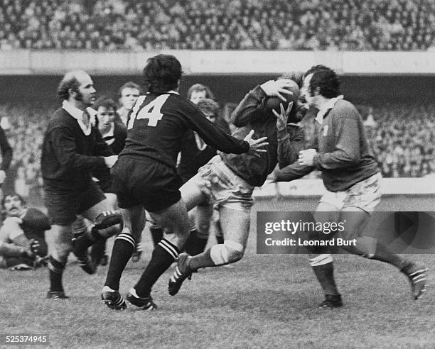 The New Zealand national rugby union team, the All Blacks beat Wales 19-16 in a rugby international at Cardiff Arms Park, Cardiff, Wales, 2nd...