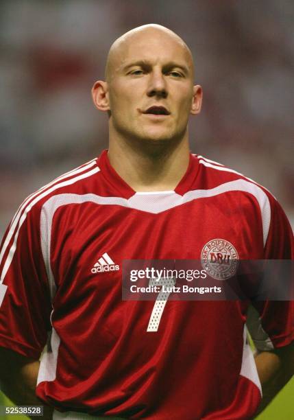 Fussball: WM Qualifikation 2004, Kopenhagen; Daenemark - Ukraine ; Thomas GRAVESEN / DEN 04.09.04.