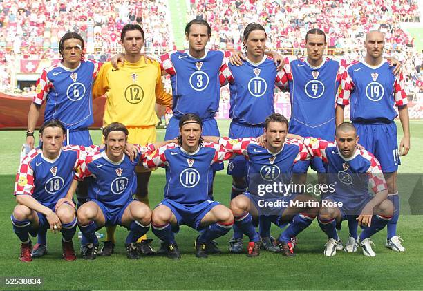 Fussball: Euro 2004 in Portugal, Vorrunde / Gruppe B / Spiel 3, Leiria; Schweiz 0; Team CRO 13.06.04.