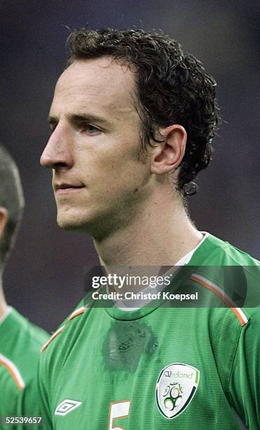 Fussball: WM Qualifikation 2004, St. Denis; Frankreich 0; Andrew O'BRIEN / IRL 09.10.04.