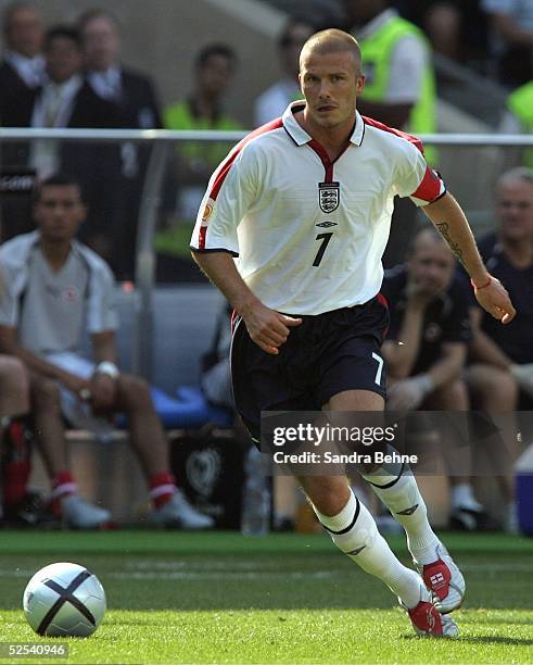 Fussball: Euro 2004 in Portugal, Vorrunde / Gruppe B / Spiel 11, Coimbra; England - Schweiz ; David BECKHAM / ENG 17.06.04.