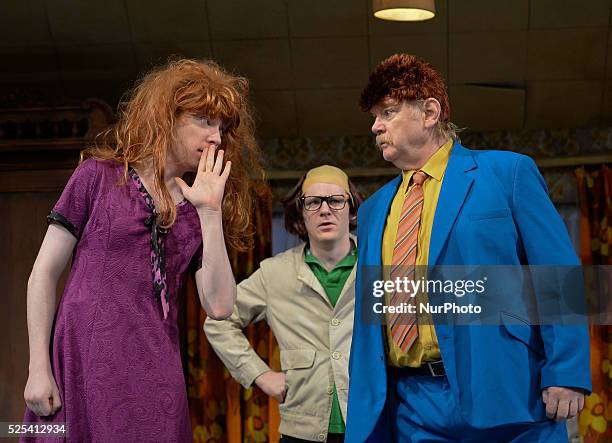 Gleeson 1.929 Brendan Gleeson Fotos Stock Photos, High-Res Pictures, and Images ...