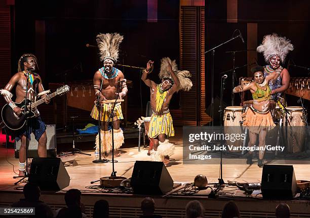 Ubuntu Dancing 80 Group Ubuntu Photos & High Res Pictures - Getty Images