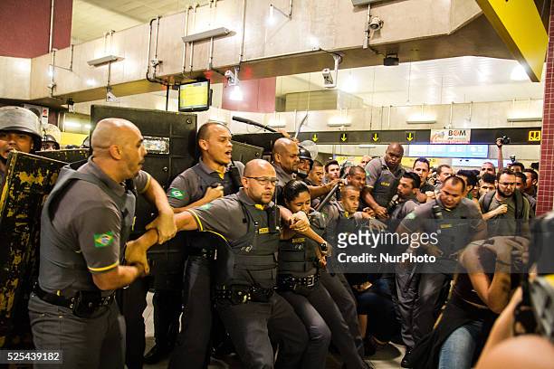 Student protest against the country's latest round of transport fare hikes, in Sao Paulo, Brazil, on January 27, 2015. Amid a marked economic...