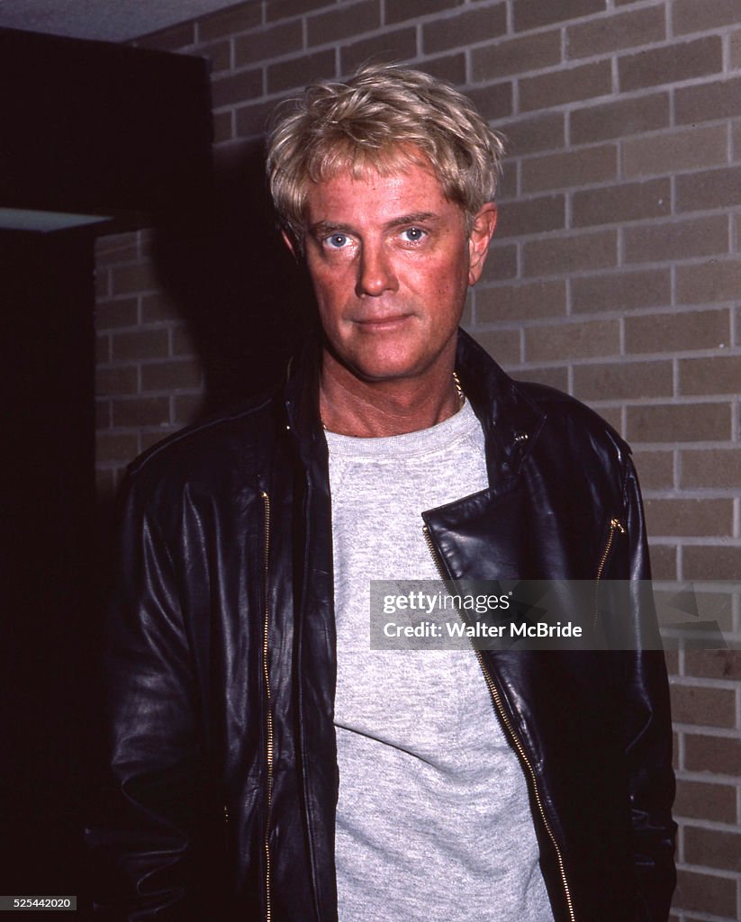 USA: Troy Donahue