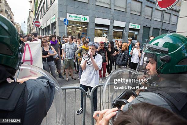Turin Riots 66 Sentinelle In Piedi Stock Photos, High-Res Pictures, and Images ...