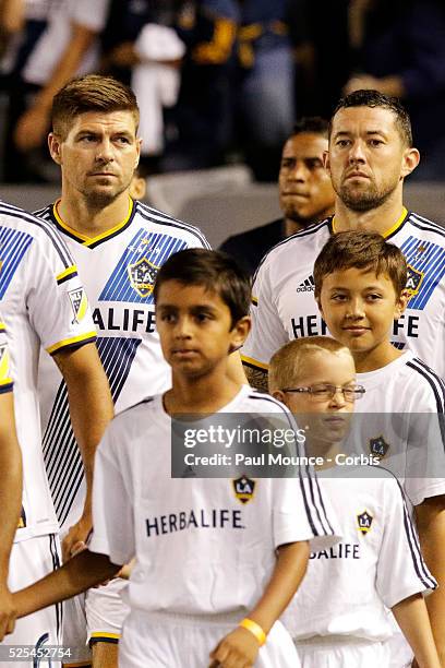 Steven Gerrard takes the field with his new team during the Los Angeles Galaxy vs Club America match of the International Champions Cup presented by...