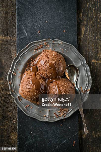 chocolate icecream - glace au chocolat photos et images de collection