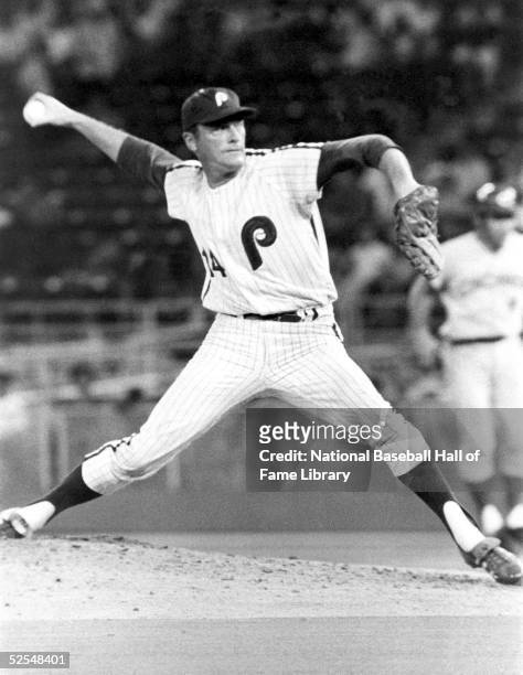 Pitcher Jim Bunning of the Philadelphia Phillies pitches during a game against the Cincinnati Reds. James Paul David Bunning played for the Phillies...