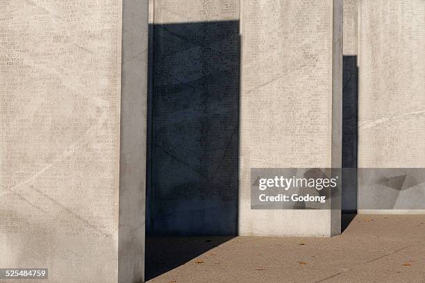 East Coast Memorial, Monument to Soldiers and Sailors lost at Sea in world war II, Battery park.