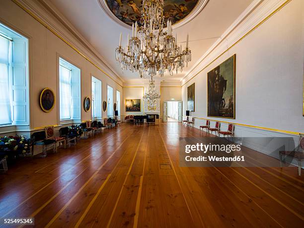 germany, eutin, eutin castle, showrooms with historic interiors - museum innen stock-fotos und bilder