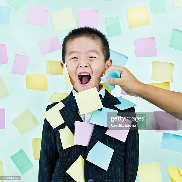 Sticky Note Child Child With Sticky Notes Photos and Premium High Res Pictures - Getty Images