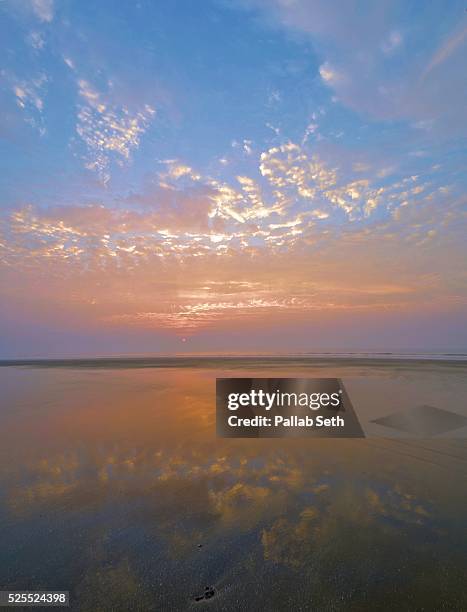 sunrise at mandarmani beach, bay of bengal - mandarmani stock pictures, royalty-free photos & images