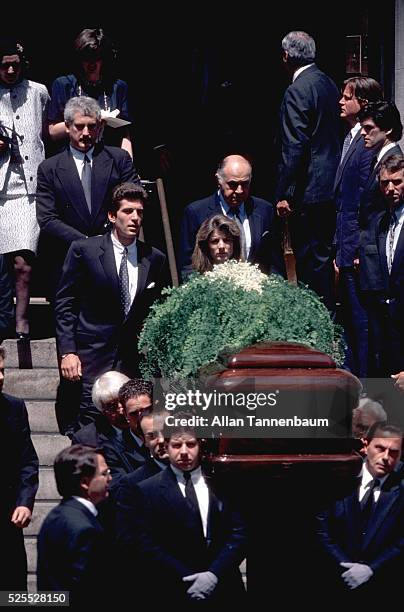 Funeral of Jacqueline Onassis Kennedy on Park Avenue, New York, New York, May 23, 1994. JFK Jr and Caroline Kennedy Schlossberg follow the coffin.
