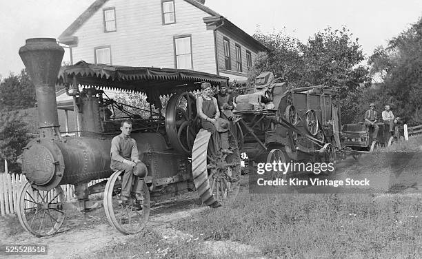 Geiser Engine Threshing Engines Photos and Premium High Res Pictures - Getty Images