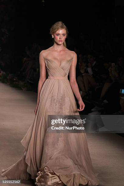 Model walks the runway during the Samuel Cirnansck fashion show as part of Sao Paulo Fashion Week - winter 2016 on October 21, 2015 in Sao Paulo,...