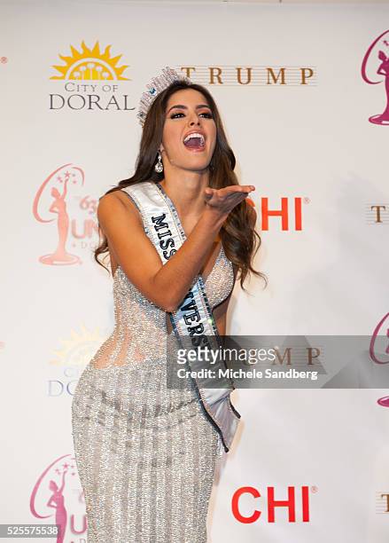 Miss Colombia Paulina Vega walks the red carpet after being crowned Miss Universe