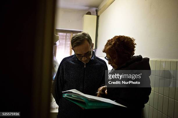 Bailiff officially eviction against Silvio who is forced to leave his home after 17 years.