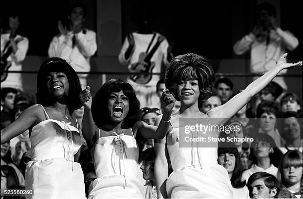 The Supremes in concert, L-R: Mary Wilson, Diana Ross, and Florence Ballard, circa 1965.