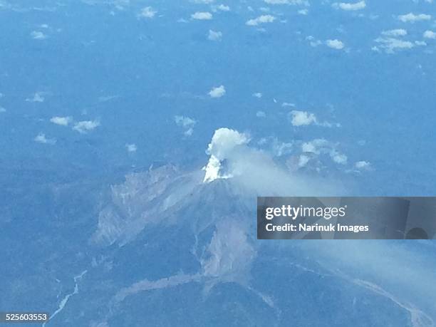 Monte Ontake 2014 Eruption Of Mount Ontake Photos and Premium High Res Pictures ...