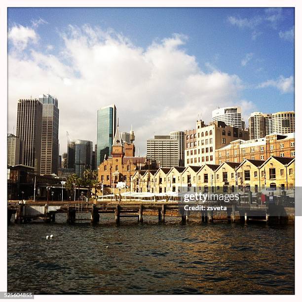 australias cities & landmarks - the rocks sydney stock-fotos und bilder