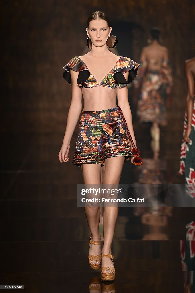 Agua de Coco por Liana Thomaz - Runway - SPFW Summer 2017