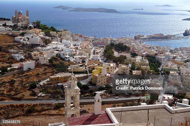view over ermoupoli, syros, greece - syros photos et images de collection